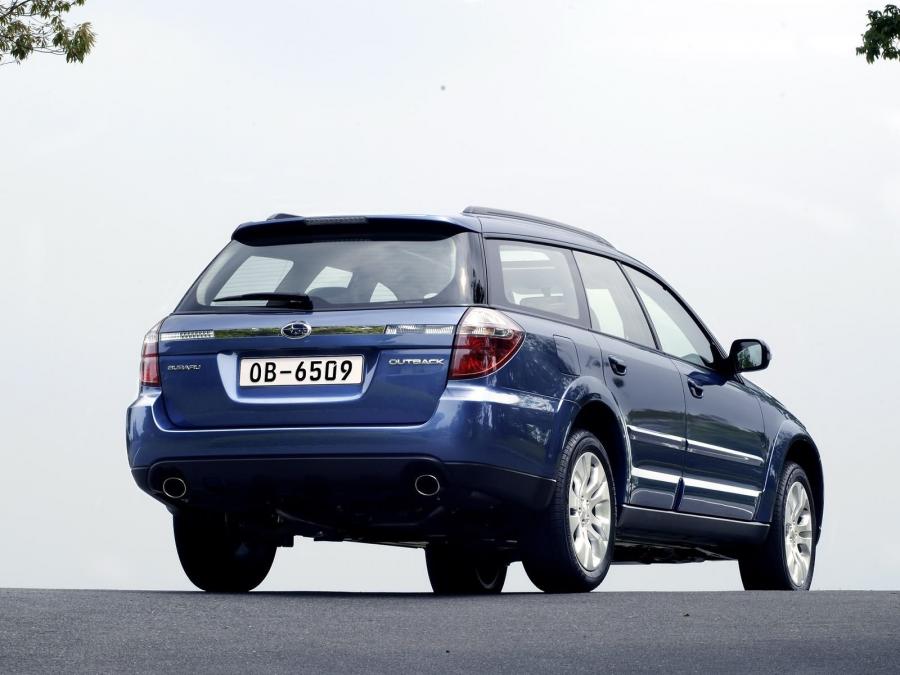 Subaru Outback 3.0R 2006 года  (EU) (фото 18 из 24)